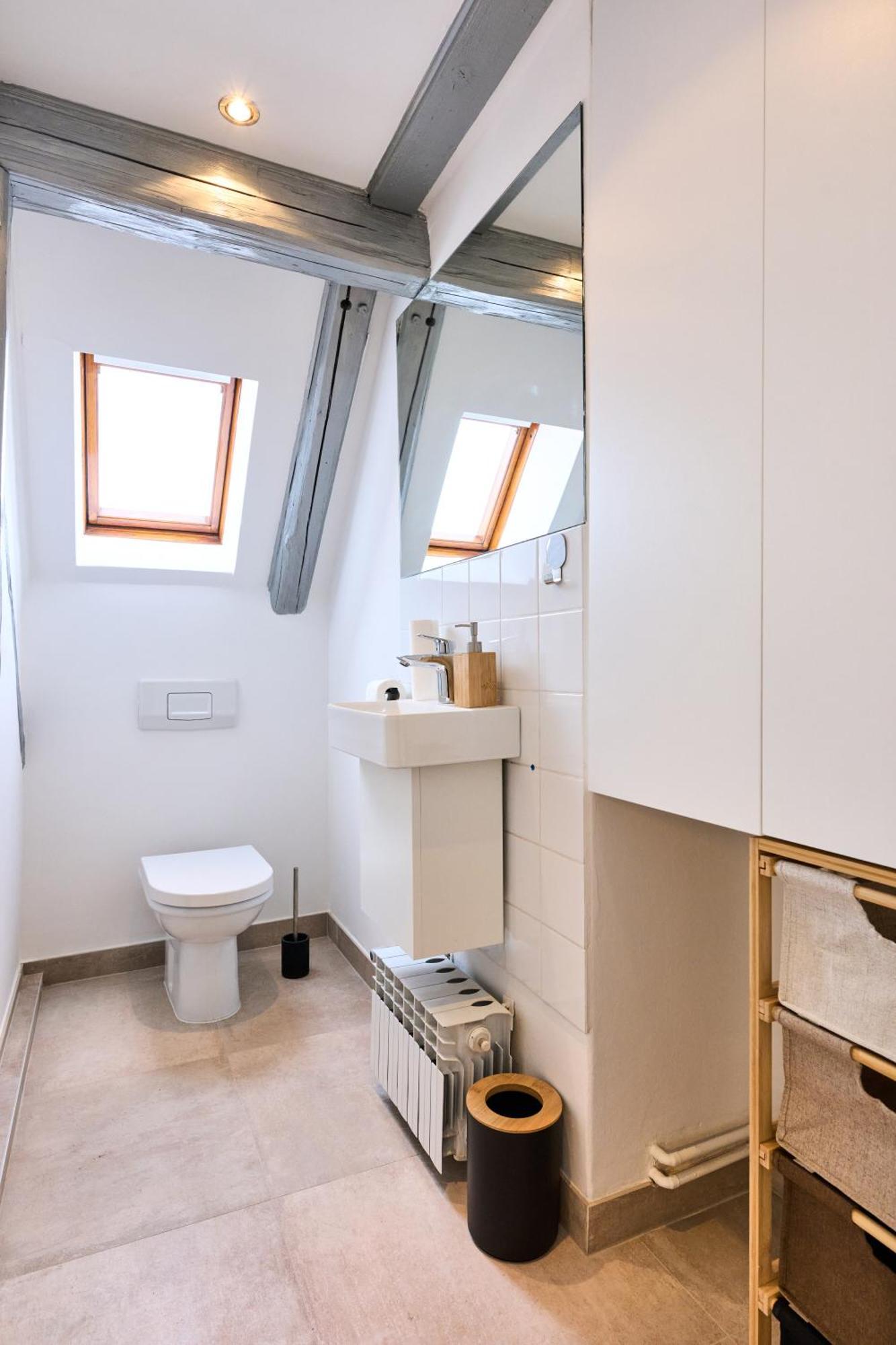 Uptown Palace Penthouse 2br With Terrace By Irundo *